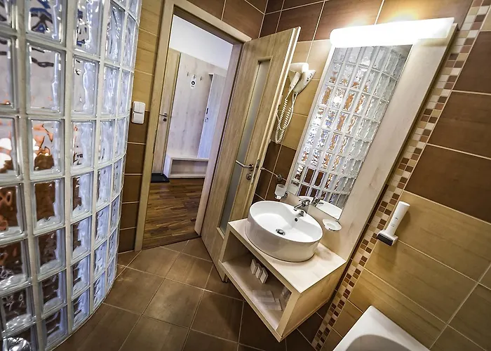 Crocus 310, 507 Štrbské Pleso